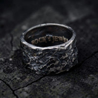 RUSTIC RING