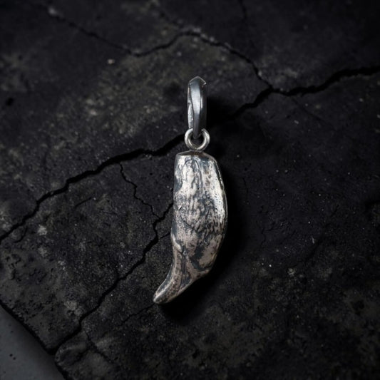WOLF TUSK