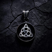 TRIQUETA PENDANT