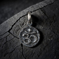 OM CIRCLE