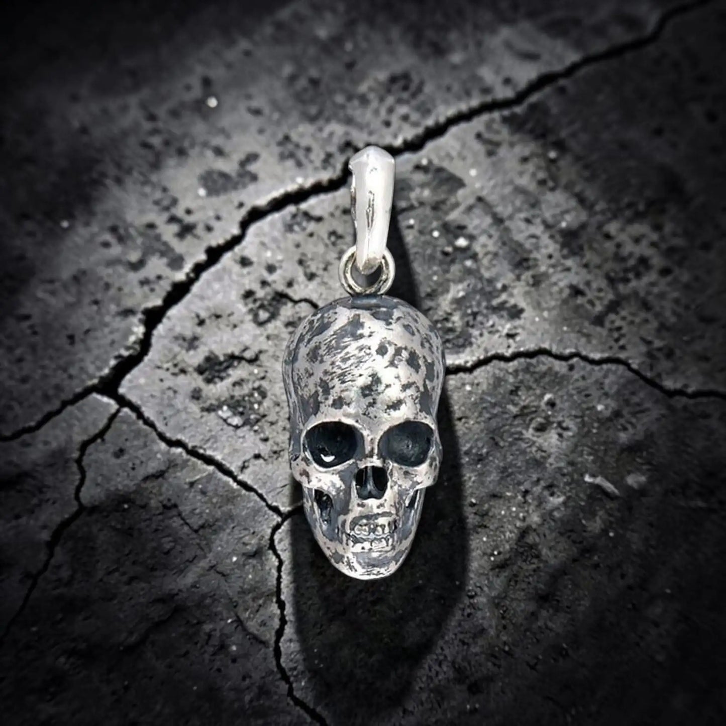 BEATEN SKULL