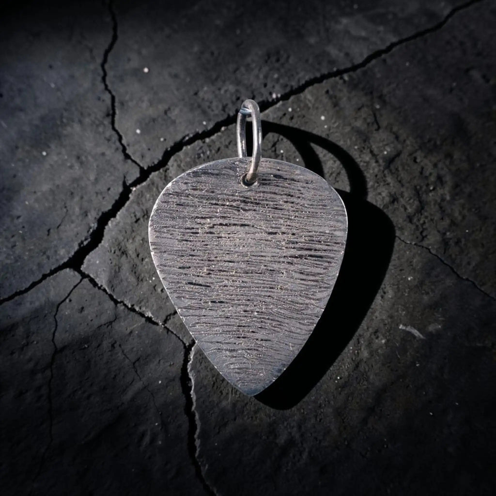 TEXTURED GUITAR PICK
