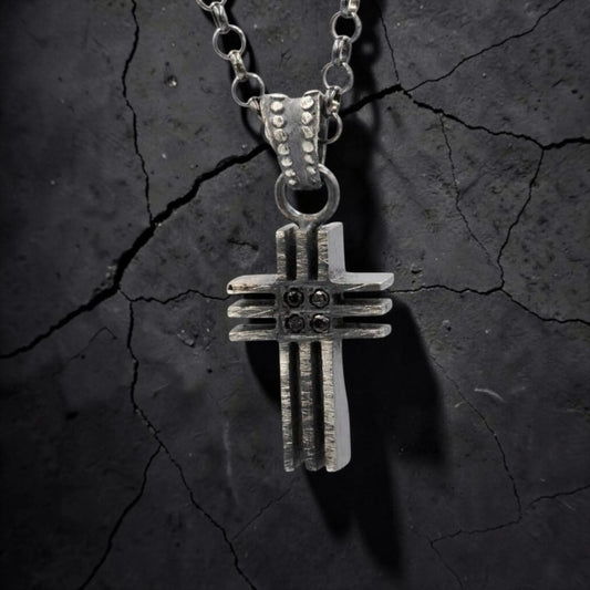 STRIPE CRUZ STONE PENDANT