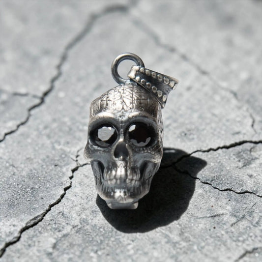 HEART CARVED SKULL PENDANT