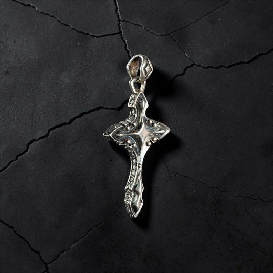 DIAMOND CROSS WHITE