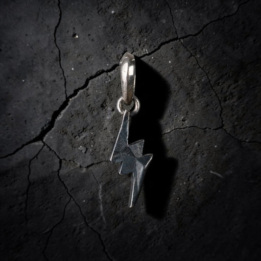 LIGHTNING BOLT STONE