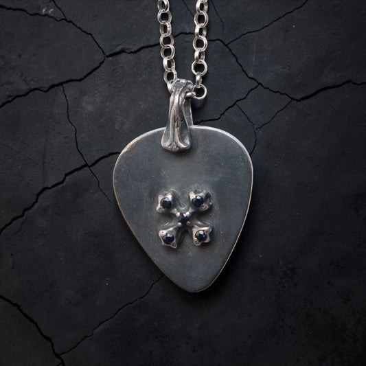 ROCK STAR PICK GUITAR GOTTIC CROSS (CON ZAFIRO)