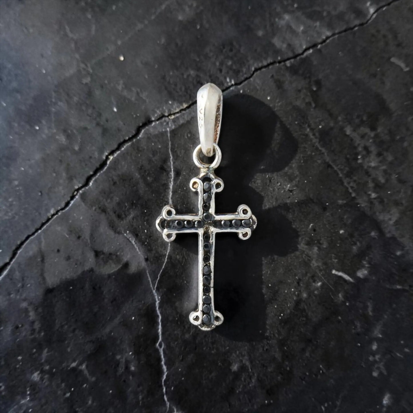 SMALL CROSS TWO SIDES