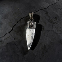 SKULL HORN GRAY AGATHA