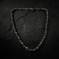 SKULLS & ROSES NECKLACE