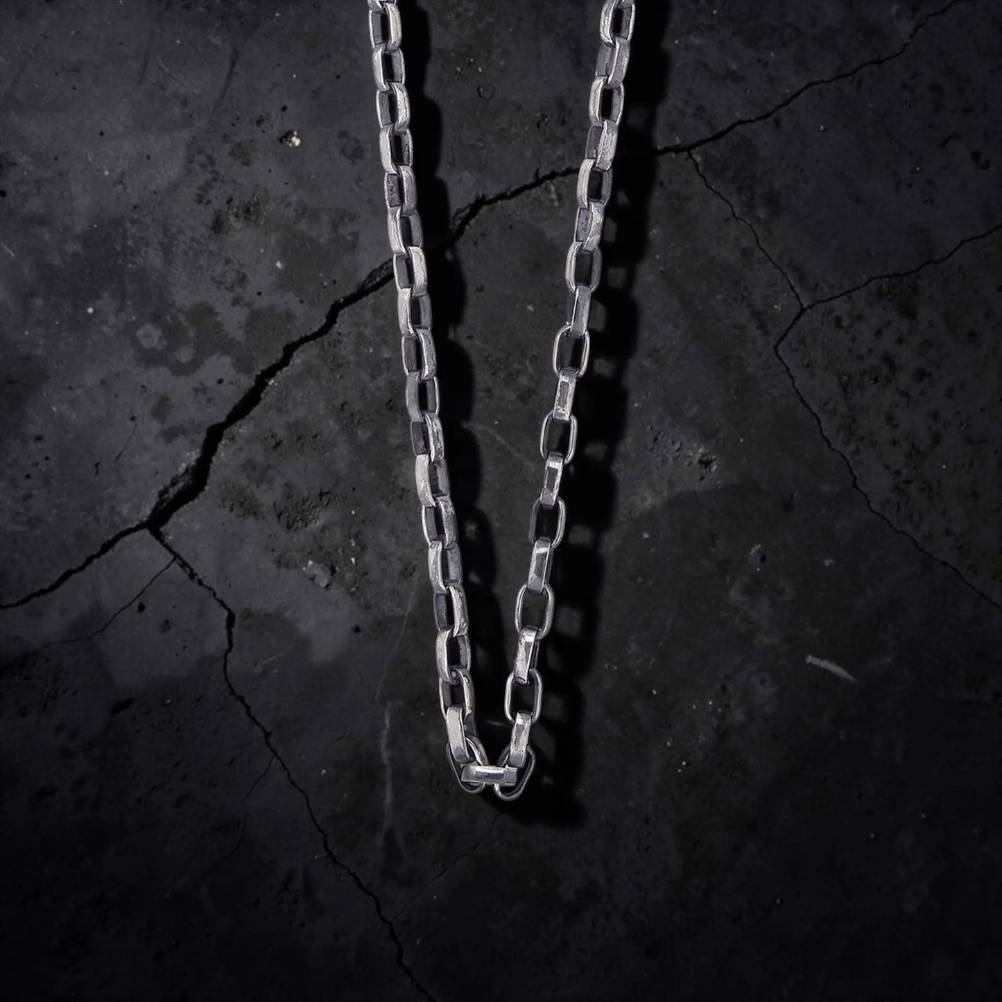 LINK SILVER NECKLACE
