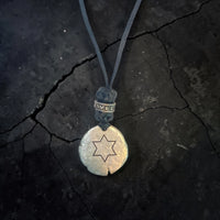 LEATHER AMULET D.STAR