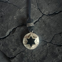 LEATHER AMULET D.STAR STONE
