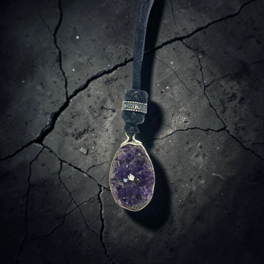 LEATHER AMULET SILVER STONE