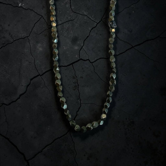 ONE SKULL PIRITE NECKLACE