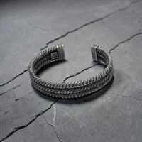 ROPE CUFF