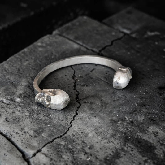 SILVER SKULL CUFF
