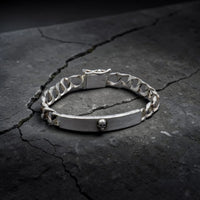 SKULL PLAQUE BRACELET