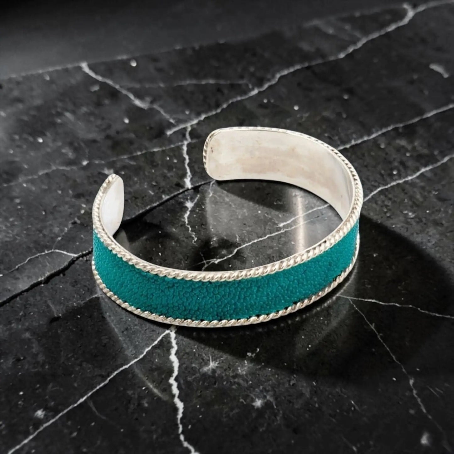 BLUE STINGRAY SKIN CUFF WIDE