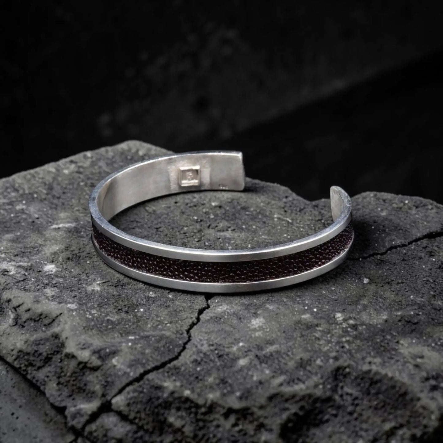 WINE STINGRAY SKIN CUFF