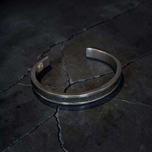 BLACK STINGRAY SKIN CUFF