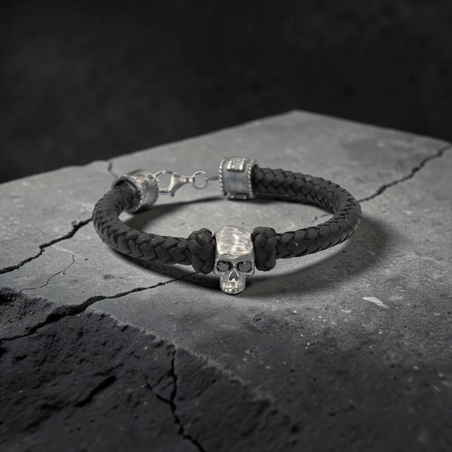 SKULL LEATHER BRACELET