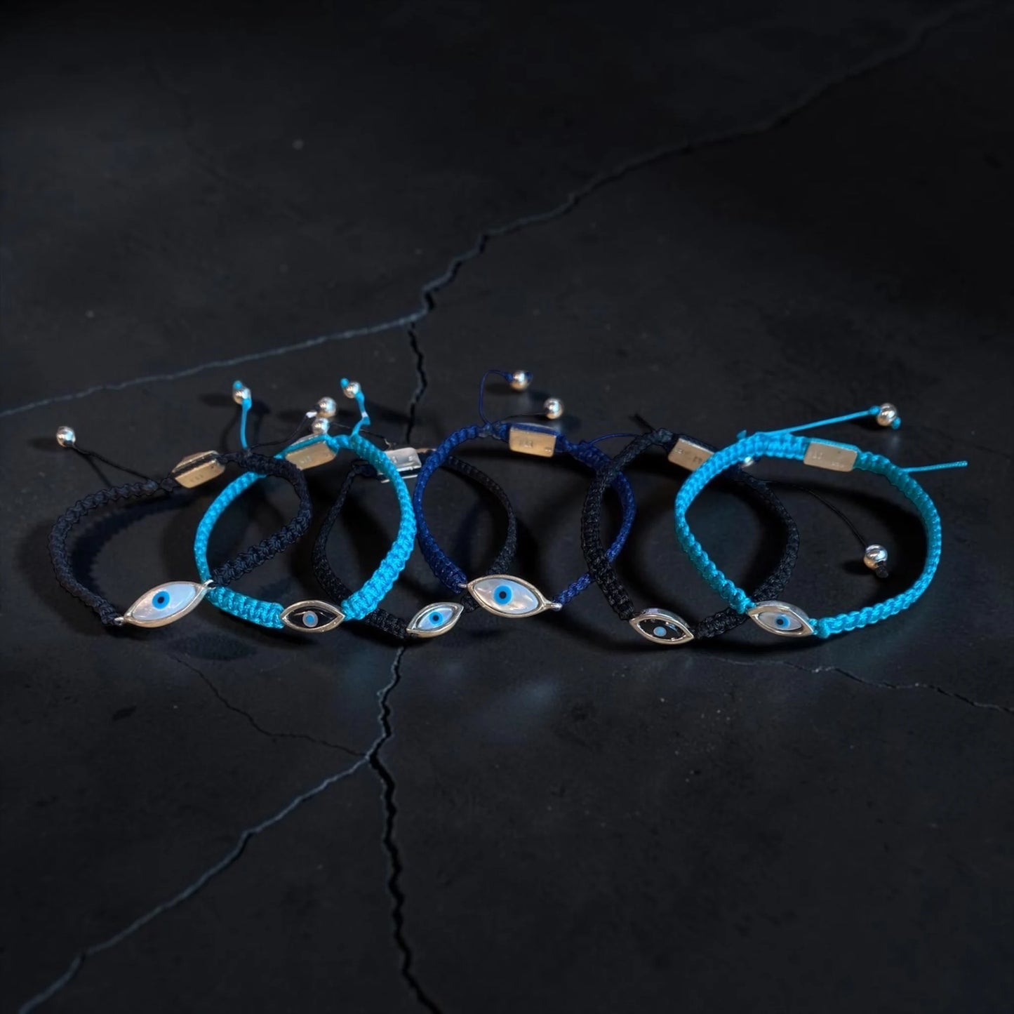 SHAPE EYE BRAIDED BRACELET
