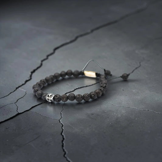 ONE SKULL VOLCANIC BLACK BRACELET