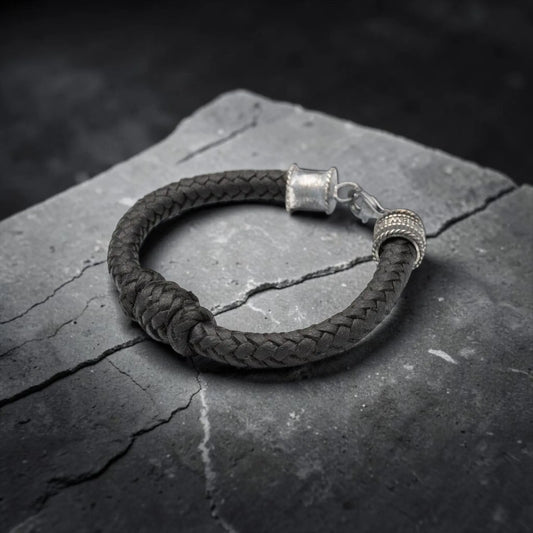 LEATHER KNOT BRACELET