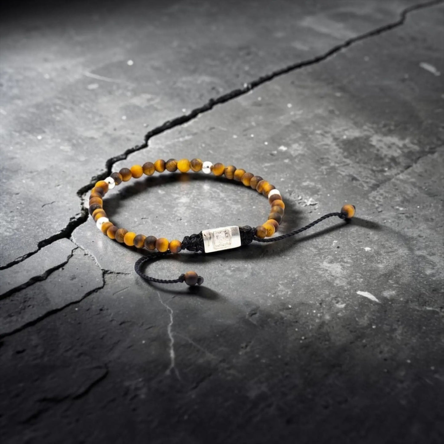 5 BALL OJO DE TIGRE MATTE BRACELET