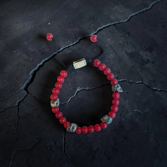 5 SKULLS GRANATE ROJO BRACELET