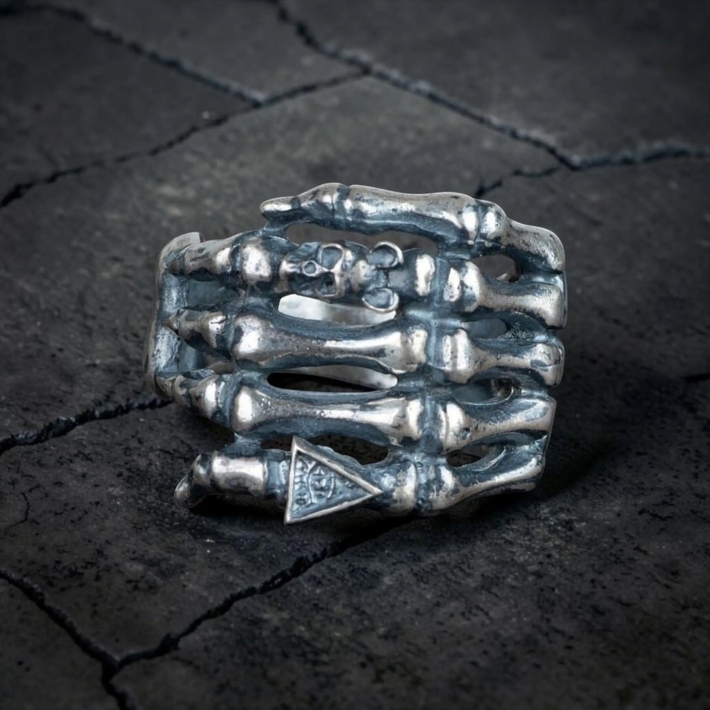 SKULL HAND PROVIDENCE EYE