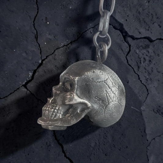 SKULL CARVED ILUMINATI KEY CHAIN SMALL