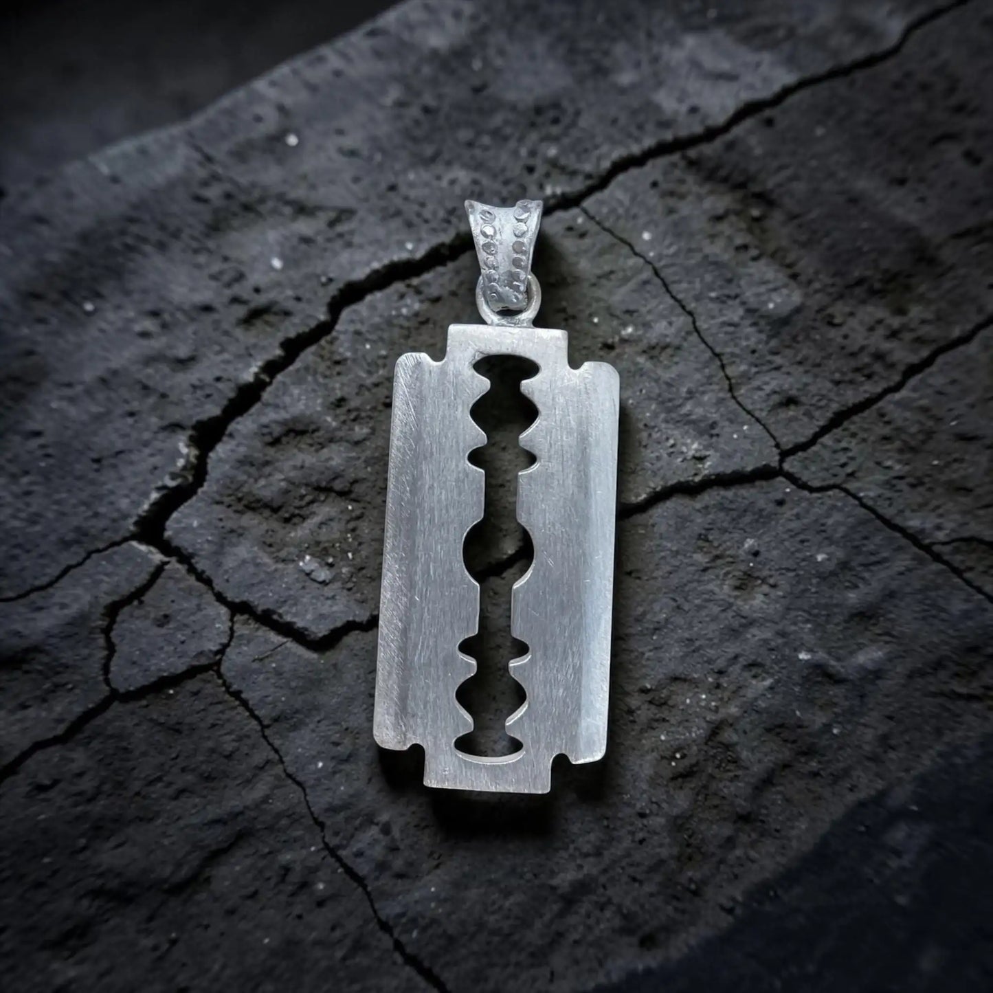 RAZOR