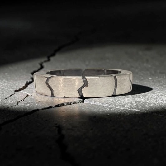 TRACK RING