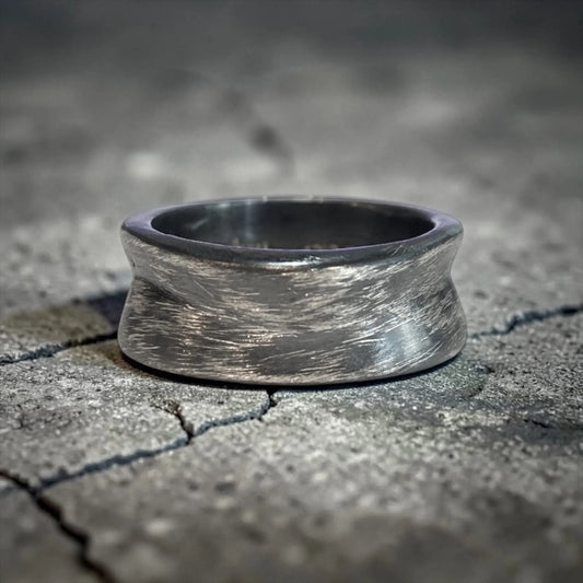 WAVED RING