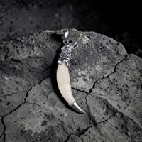 WOLF TUSK (WITH SILVER)