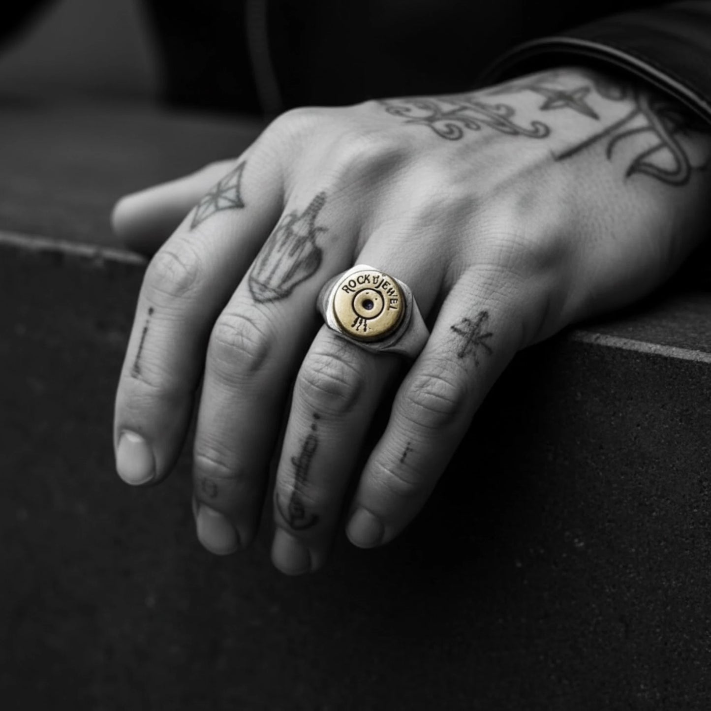 BULLET RING