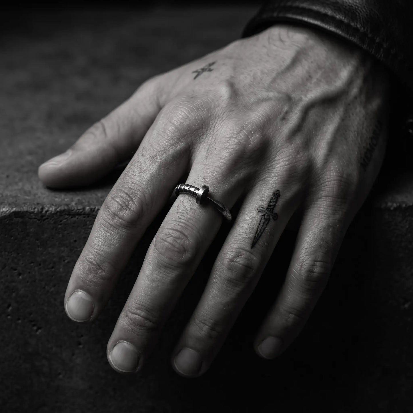 CLAVO RING