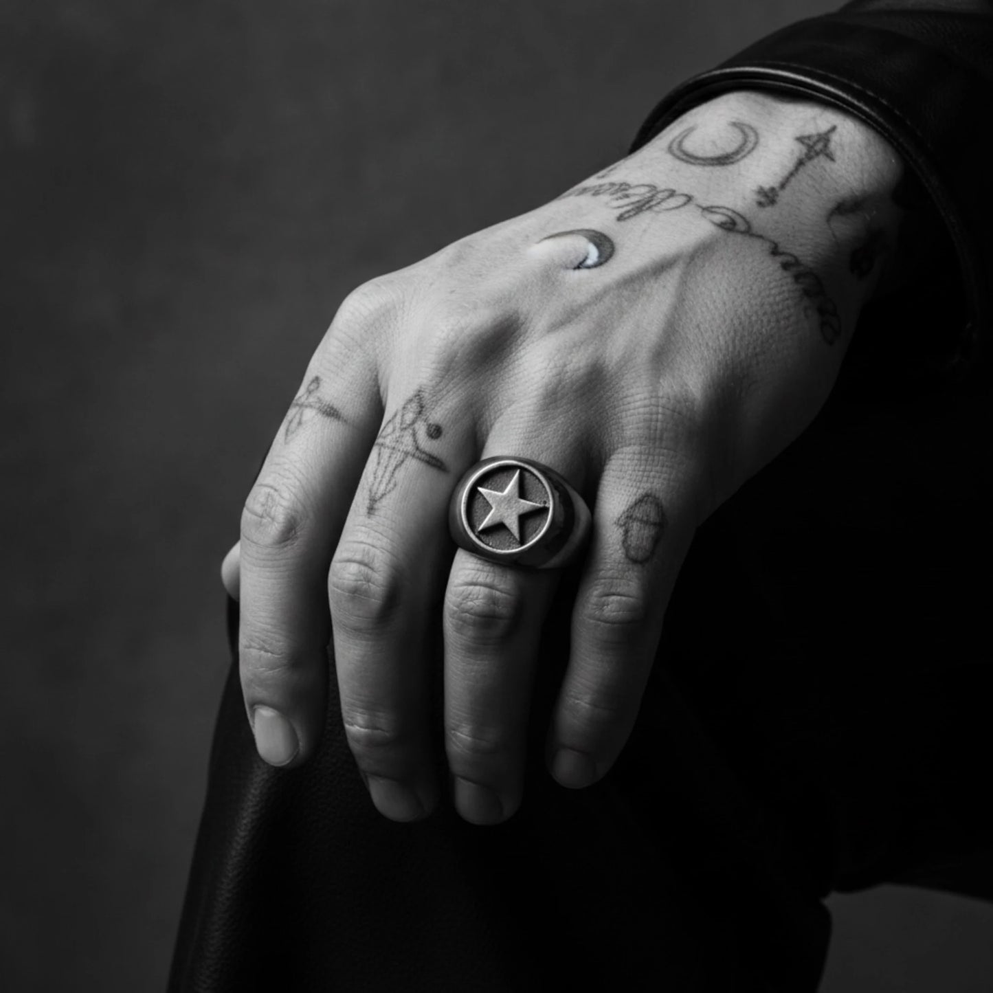 STAR RING