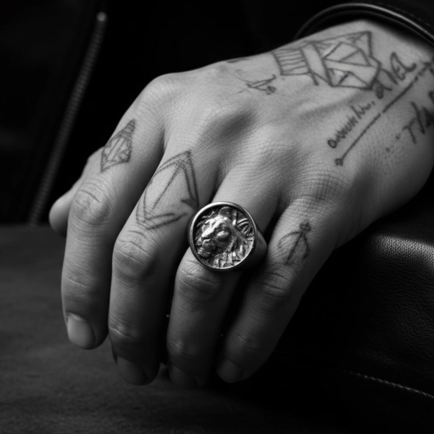 LION RING