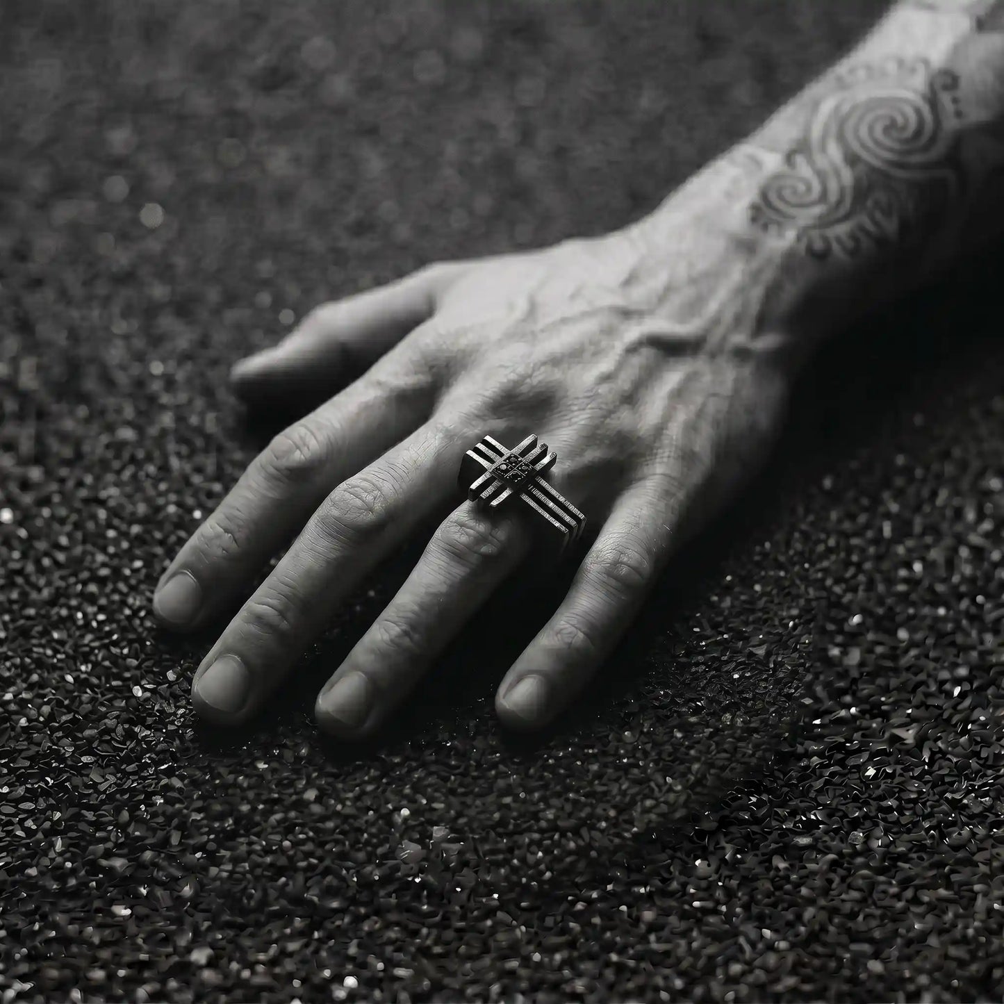 STRIPE CRUZ RING