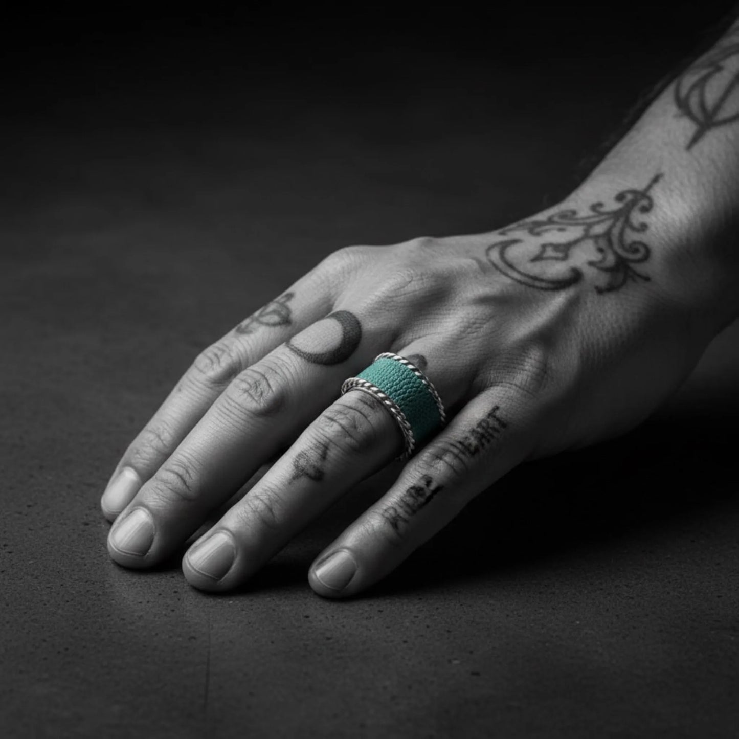 BLUE STINGRAY SKIN RING WIDE
