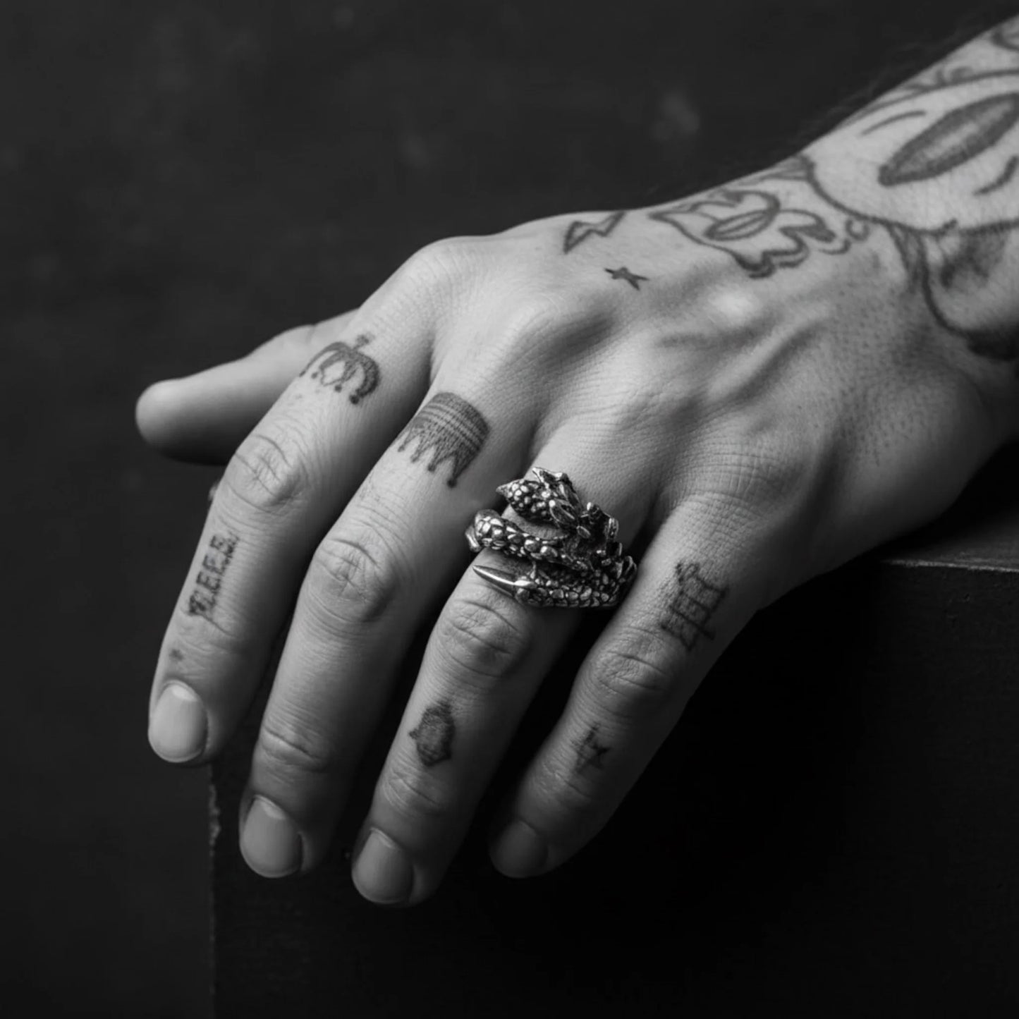DRAGON CLAW