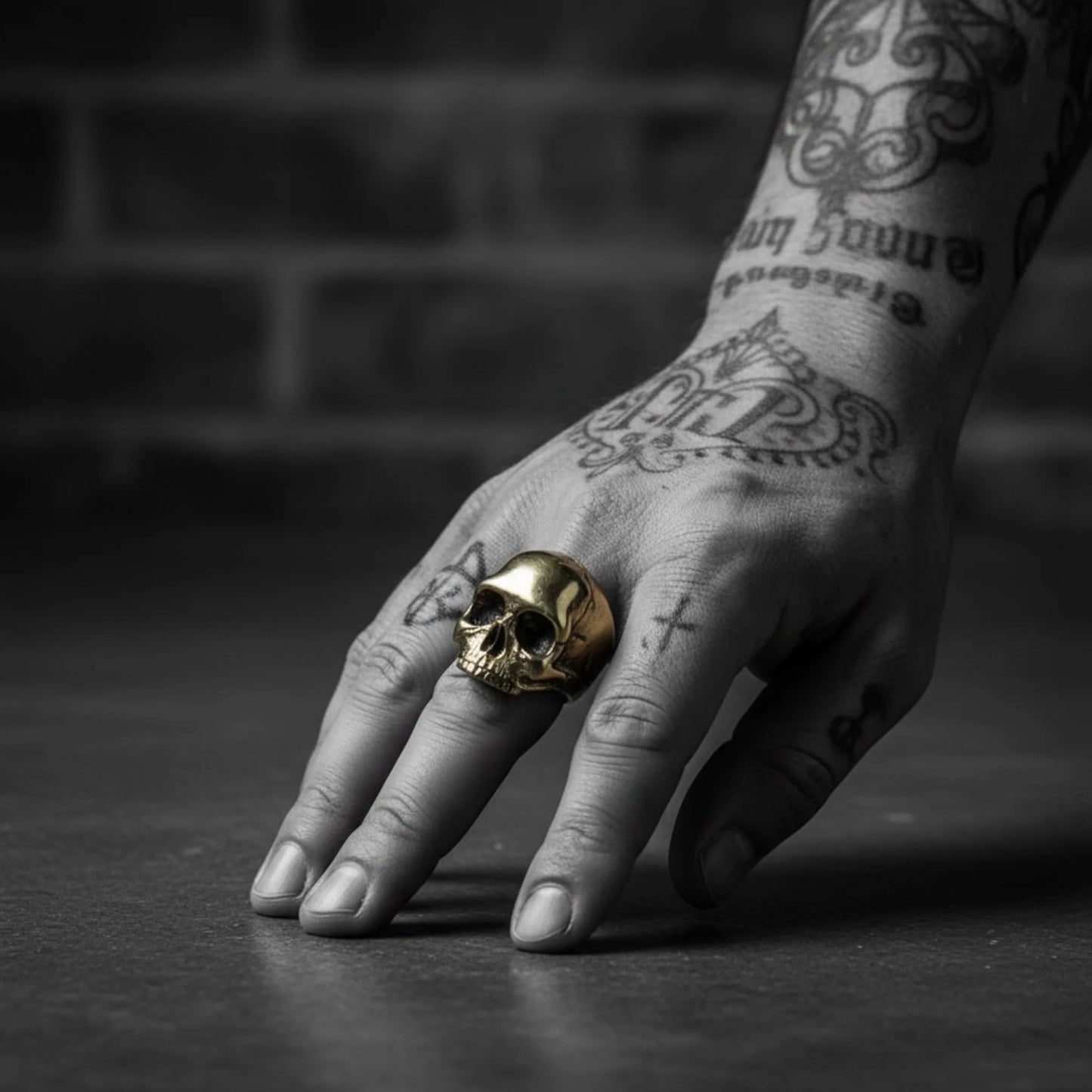 ANATOMIC SMALL HALF GOLDEN SKULL