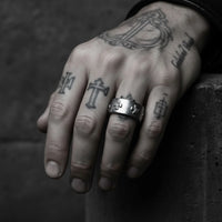 RIVETS RING