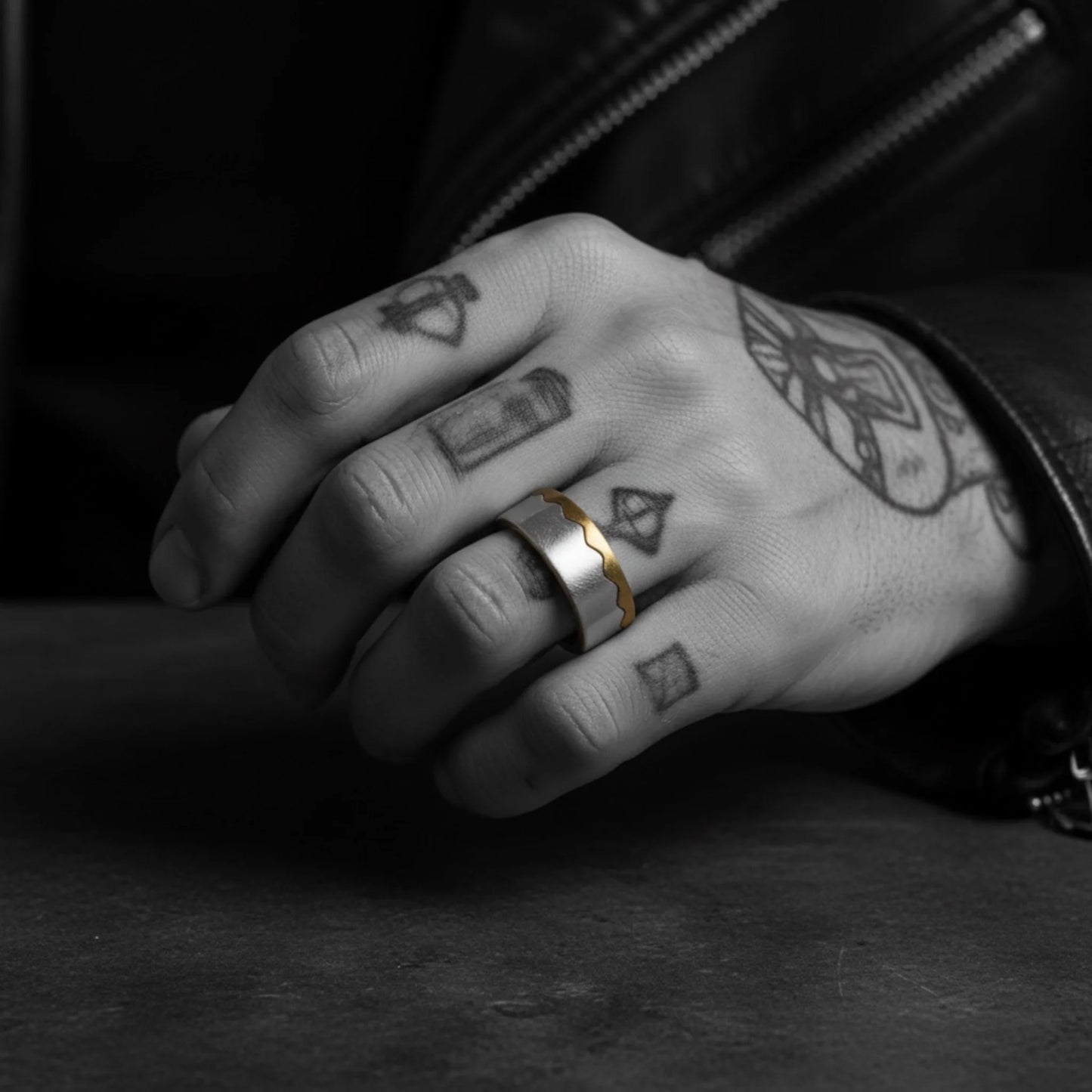 SPLIT POLISHED N GOLDEN RING