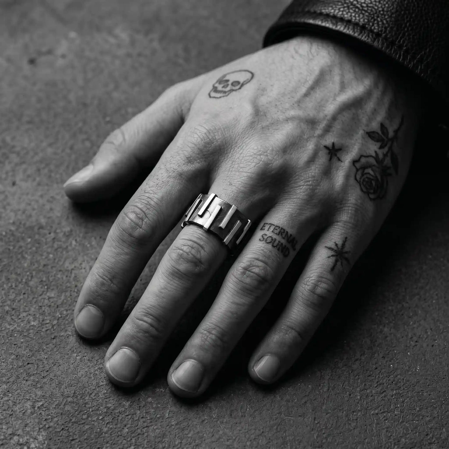 MAZE RING