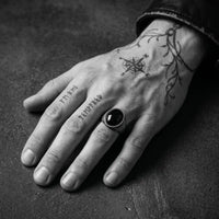ONIX STONE RING