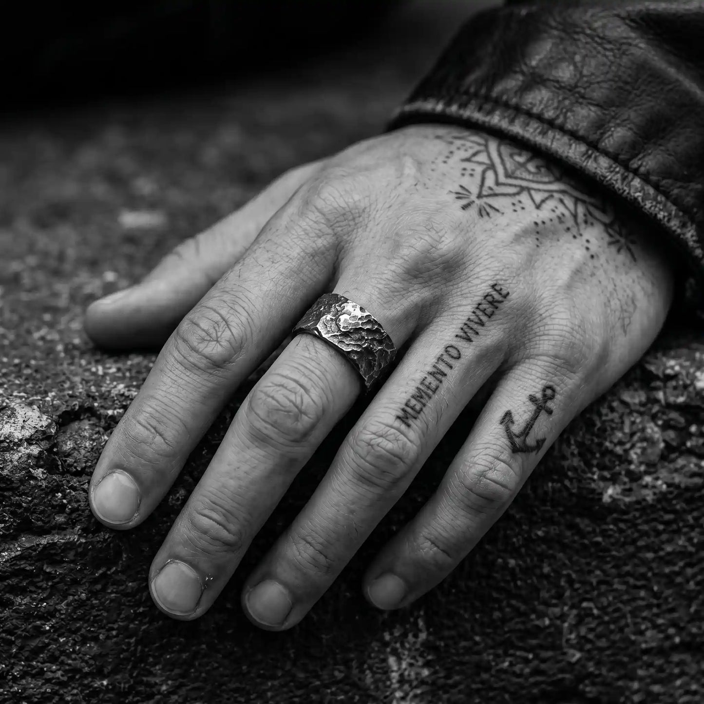 RUSTIC RING